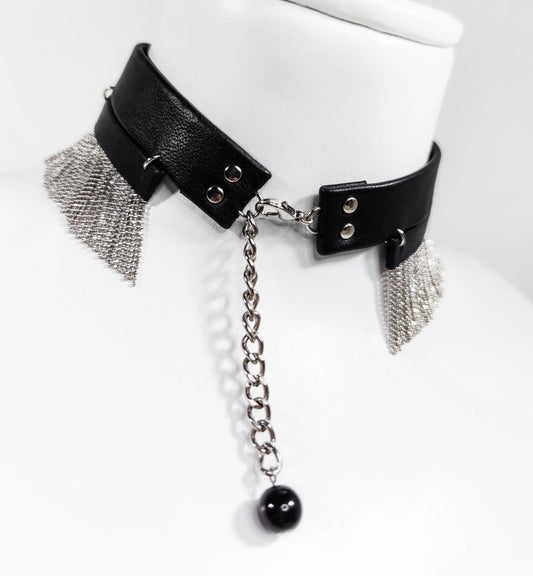 Short Leather Chocker with Chains